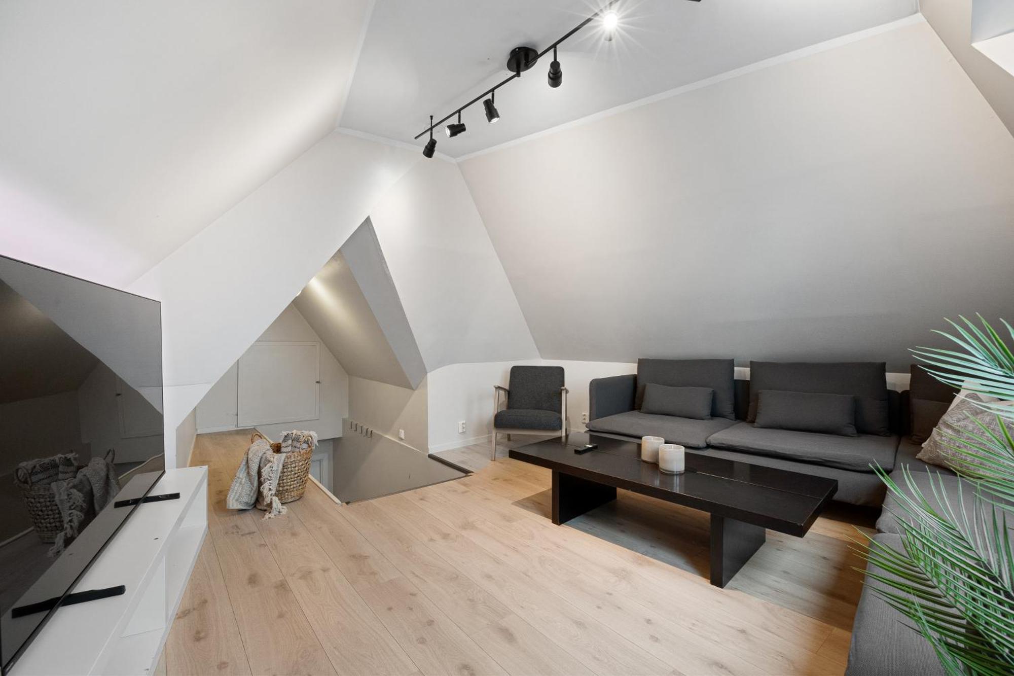 Leilighet 100sqm 5br Behind Bryggen - King Beds - Family Friendly *